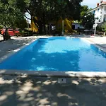 Bed & Breakfast Biergarten Medulin