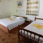 Biergarten Bed & Breakfast Medulin