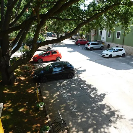 Biergarten Frühstückspension 4*