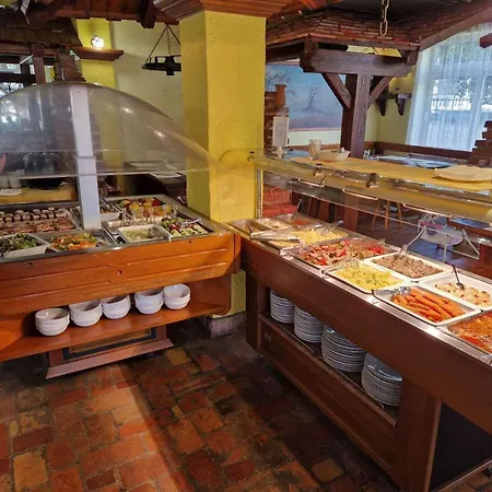 Frühstückspension Biergarten 4*