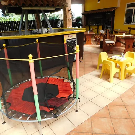 住宿加早餐酒店 Biergarten 梅杜林