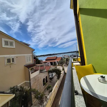 Biergarten krevet i doručak *