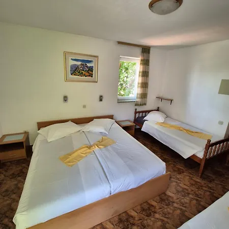 Biergarten Bed & Breakfast Medulin