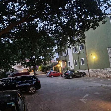 Biergarten Frühstückspension 4*